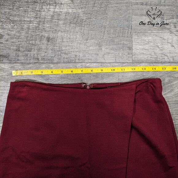 Carmen Marc Valvo Pencil Skirt Size 6 - Picture 3 of 5